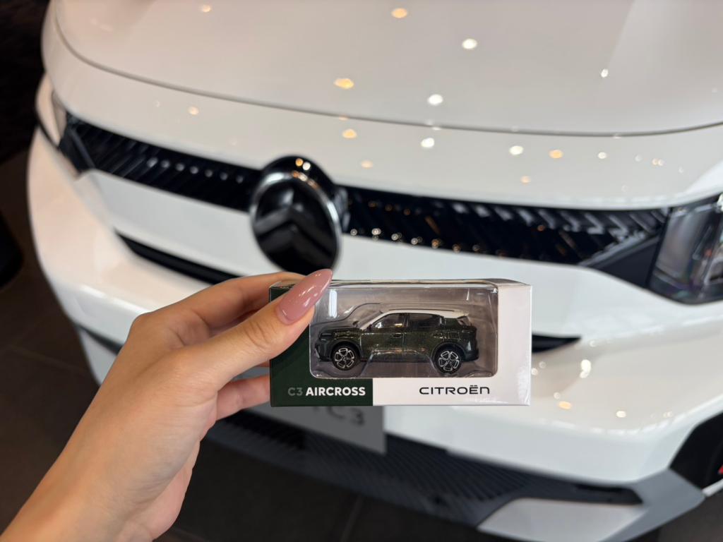 CITROËN、新しい7人乗り✨